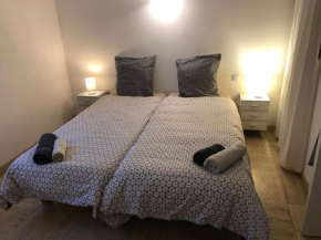 Chambre pratique avec Wc et vasque attenant du rucher naturaile
